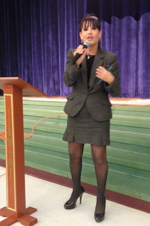Stacey Honowitz at a speaking engagement